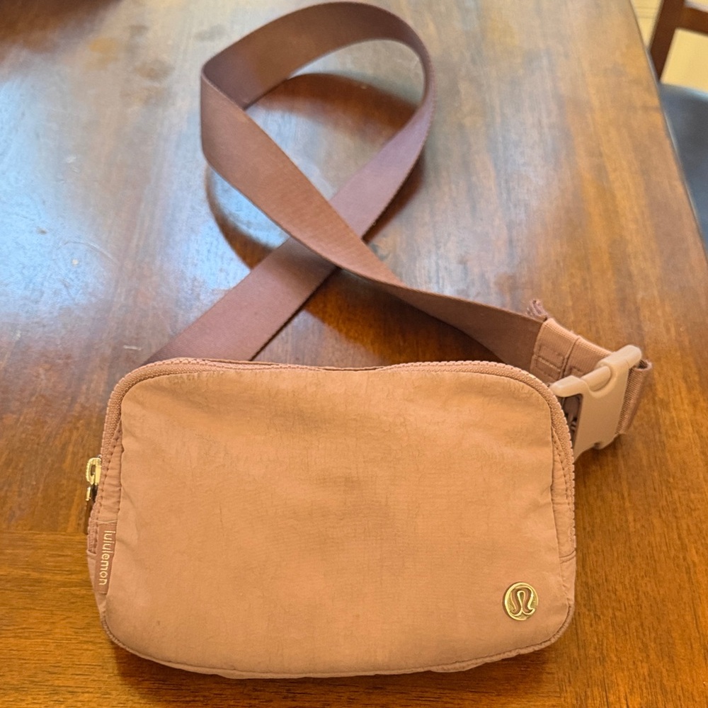 lululemon athletica Women’s Belt Bag